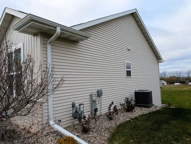 $565,000 | 1759 Dallas Lane, De Pere, WI 54115