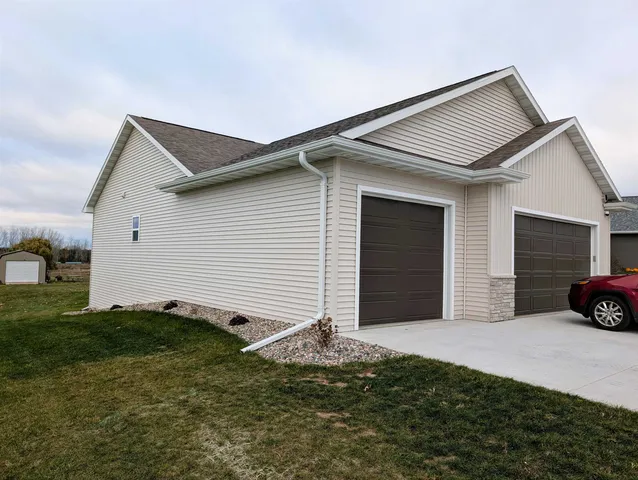 $565,000 | 1759 Dallas Lane, De Pere, WI 54115
