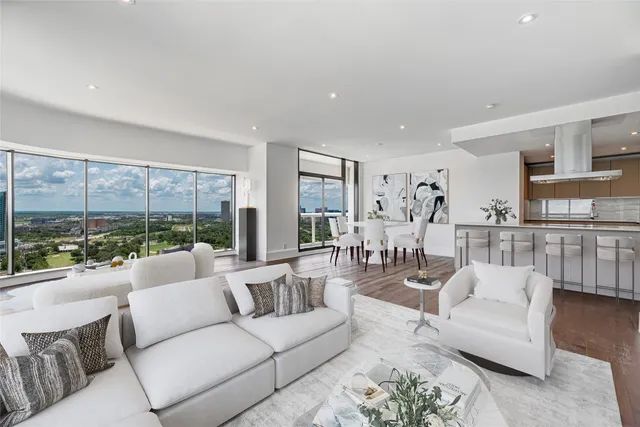 $1,119,000 | 1701 Hermann Drive, Unit 34L, Houston, TX 77004