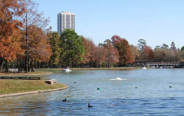 $1,119,000 | 1701 Hermann Drive, Unit 34L, Houston, TX 77004