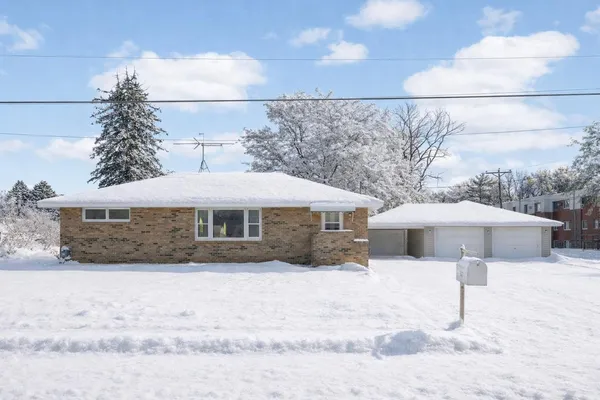 $325,000 | 801 8th Street, Farmington, MN 55024