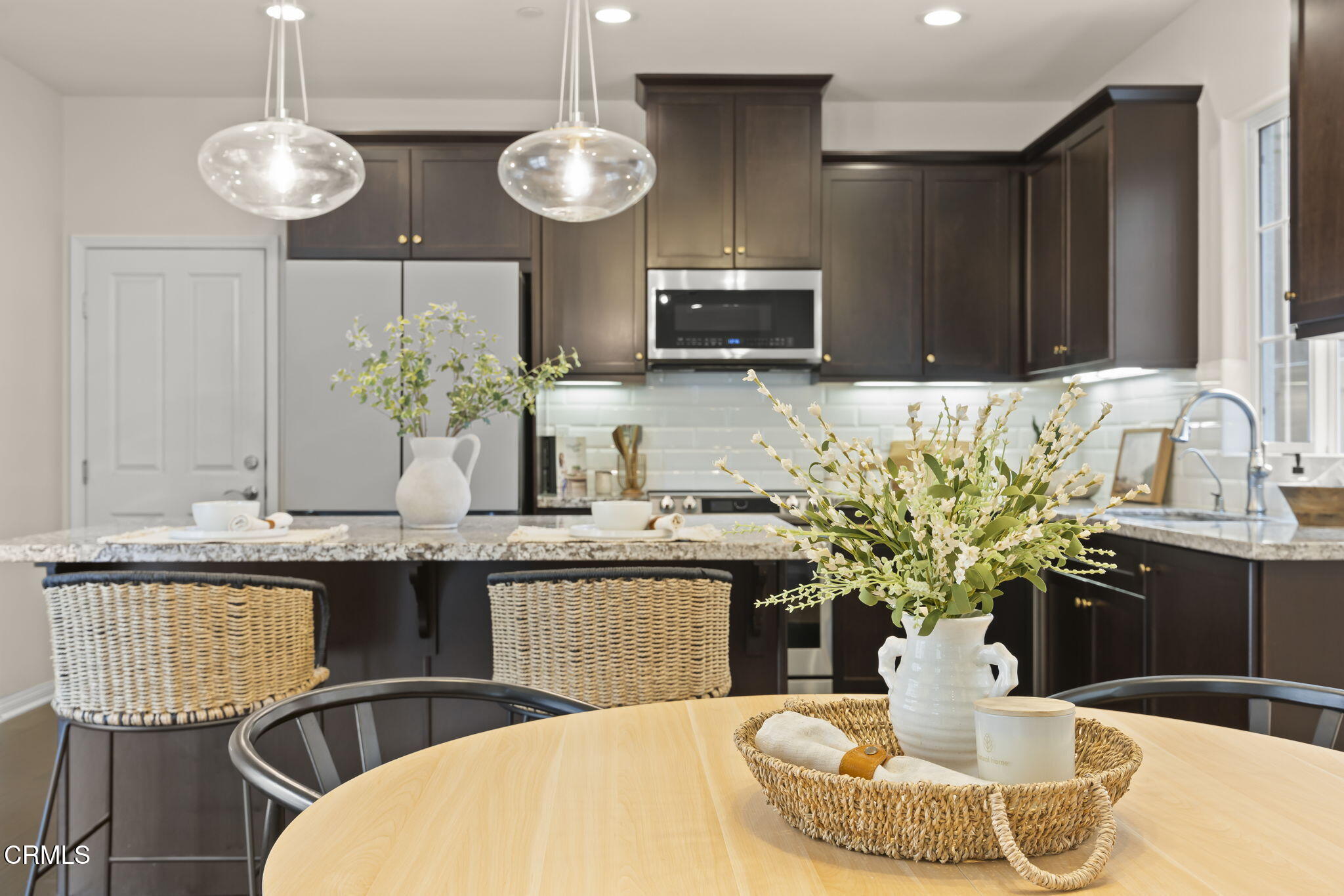 3430 North Oxnard Boulevard Oxnard, CA 93036 - Photo 11 of 53 14-web-or-mls-Upmarketmedia_3430Oxn-39