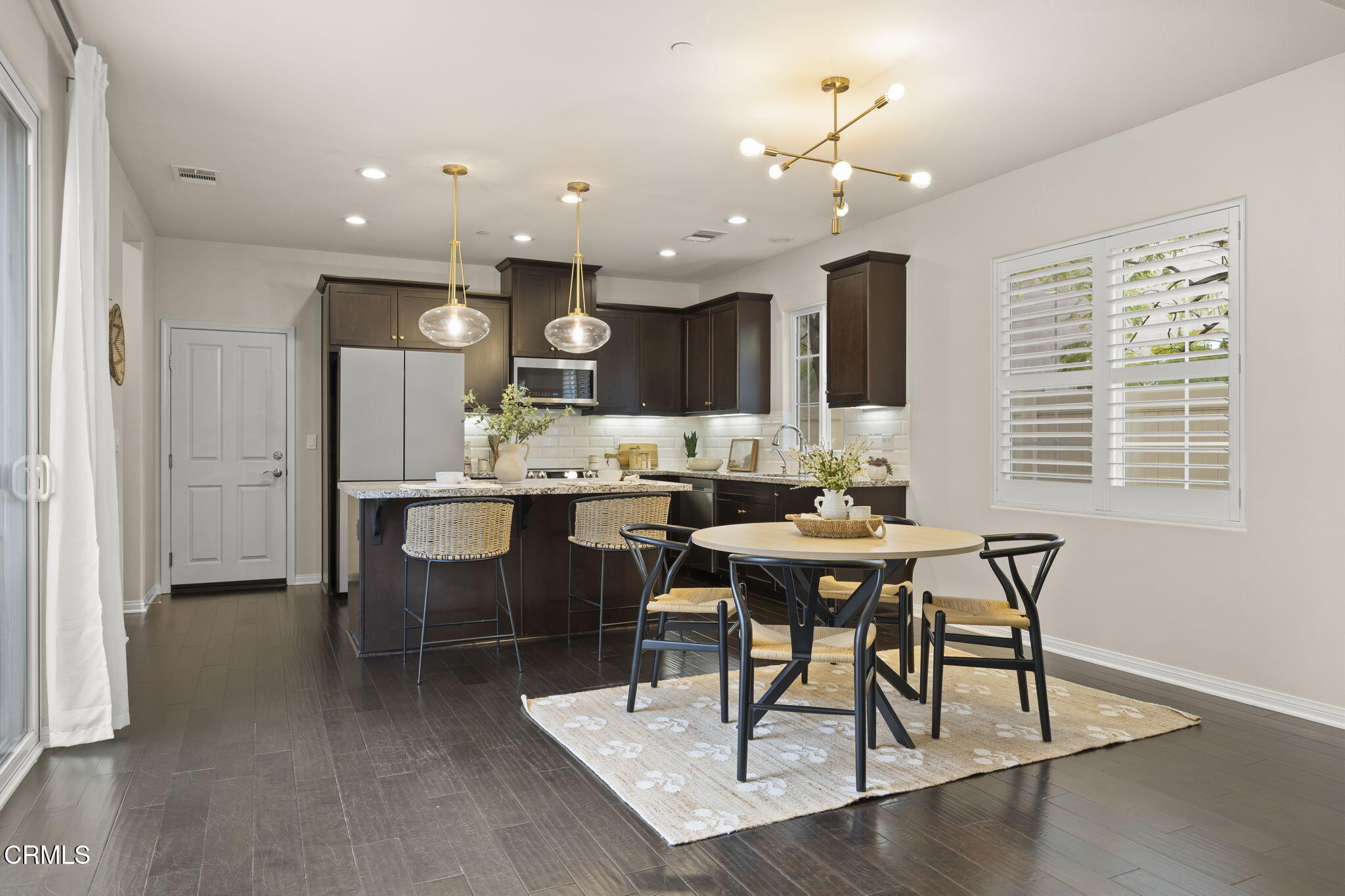 3430 North Oxnard Boulevard Oxnard, CA 93036 - Photo 8 of 53 11-web-or-mls-Upmarketmedia_3430Oxn-30