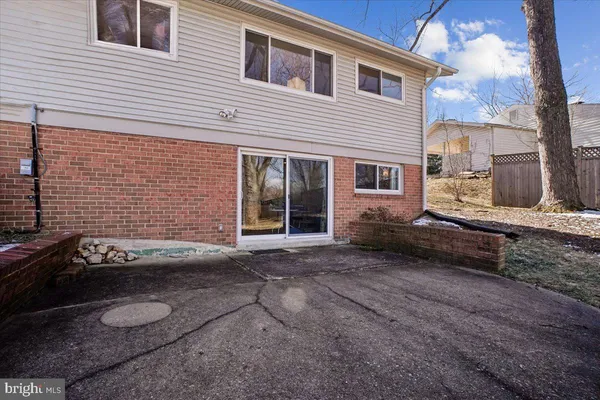 $775,000 | 7706 Bristow Drive, Annandale, VA 22003