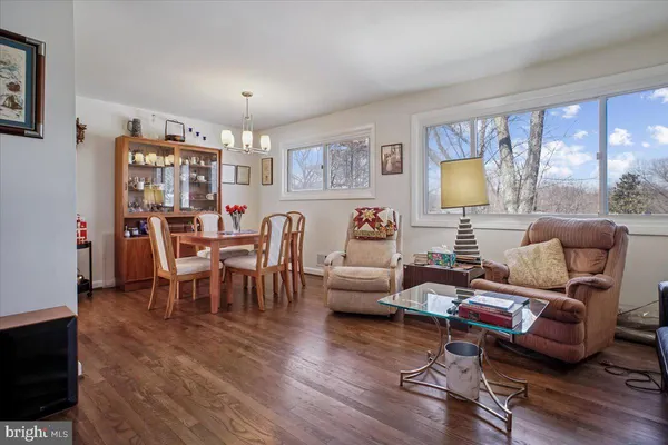 $775,000 | 7706 Bristow Drive, Annandale, VA 22003