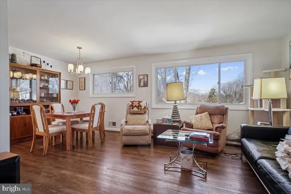 $775,000 | 7706 Bristow Drive, Annandale, VA 22003