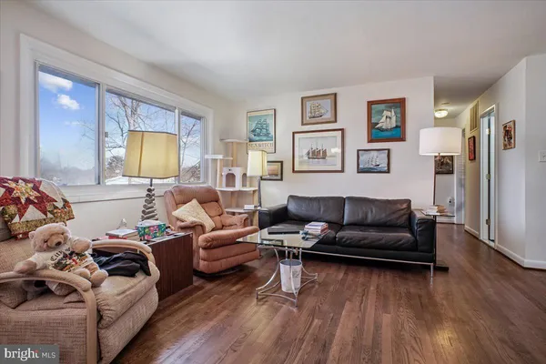 $775,000 | 7706 Bristow Drive, Annandale, VA 22003