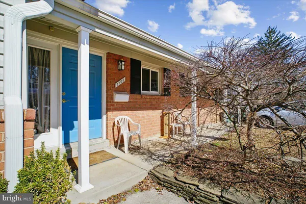 $775,000 | 7706 Bristow Drive, Annandale, VA 22003