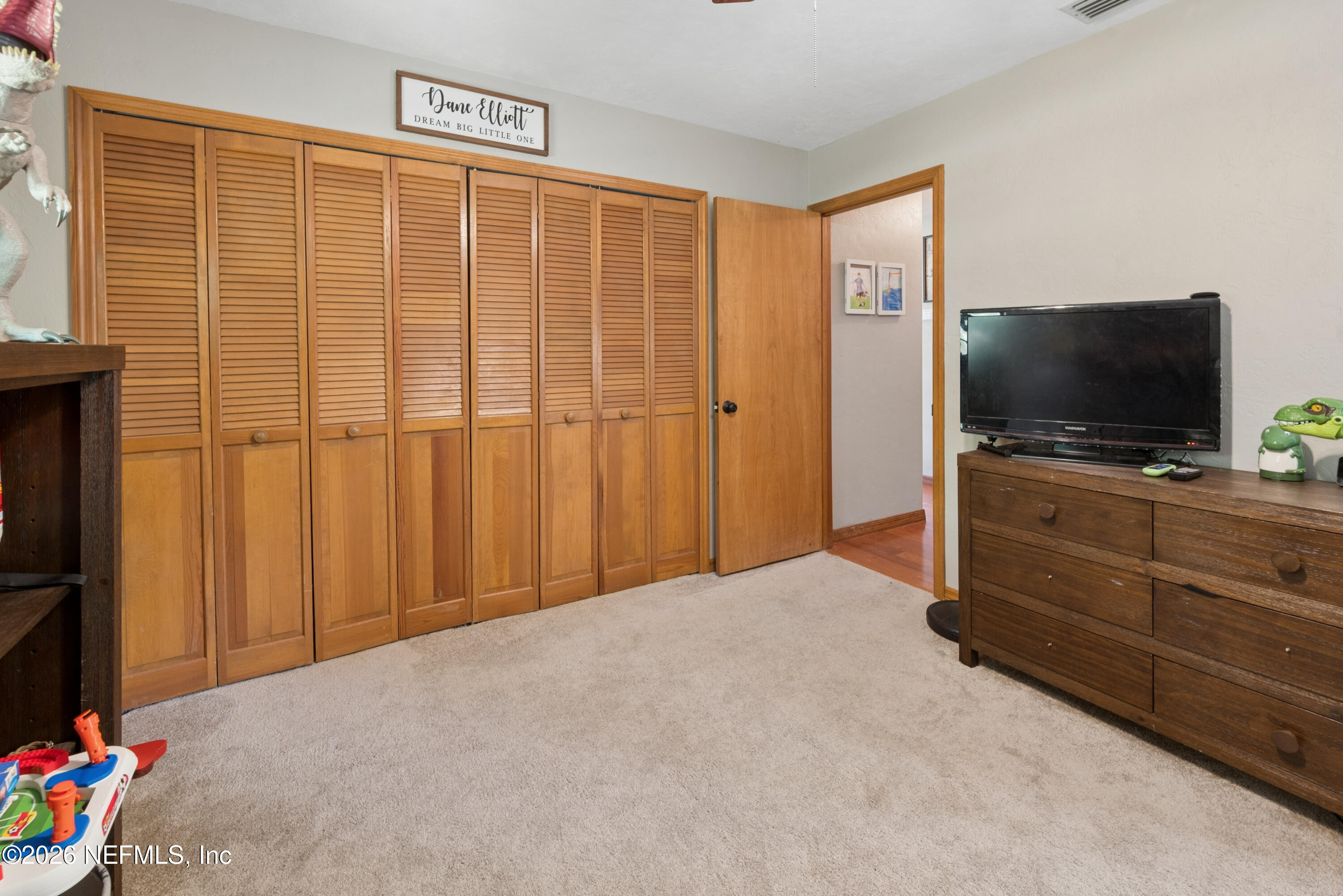 6519 Neale Road Melrose, FL 32666 - Photo 39 of 48 a view of a livingroom with furniture