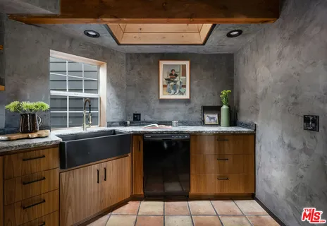 $2,175,000 | 5108 Strohm Avenue, North Hollywood, CA 91601
