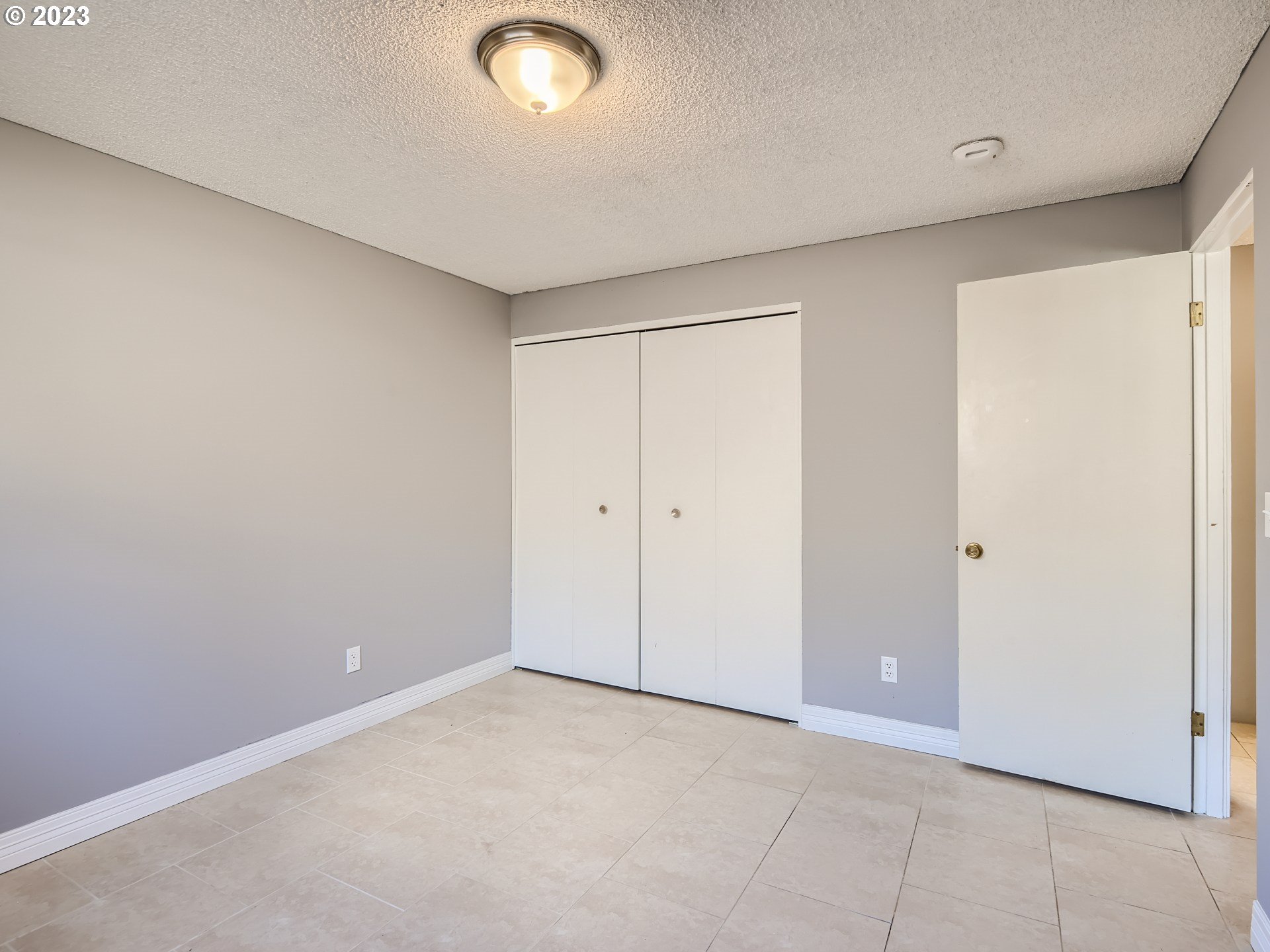 6402 Southeast 57th Avenue Portland, OR 97206 - Photo 15 of 35