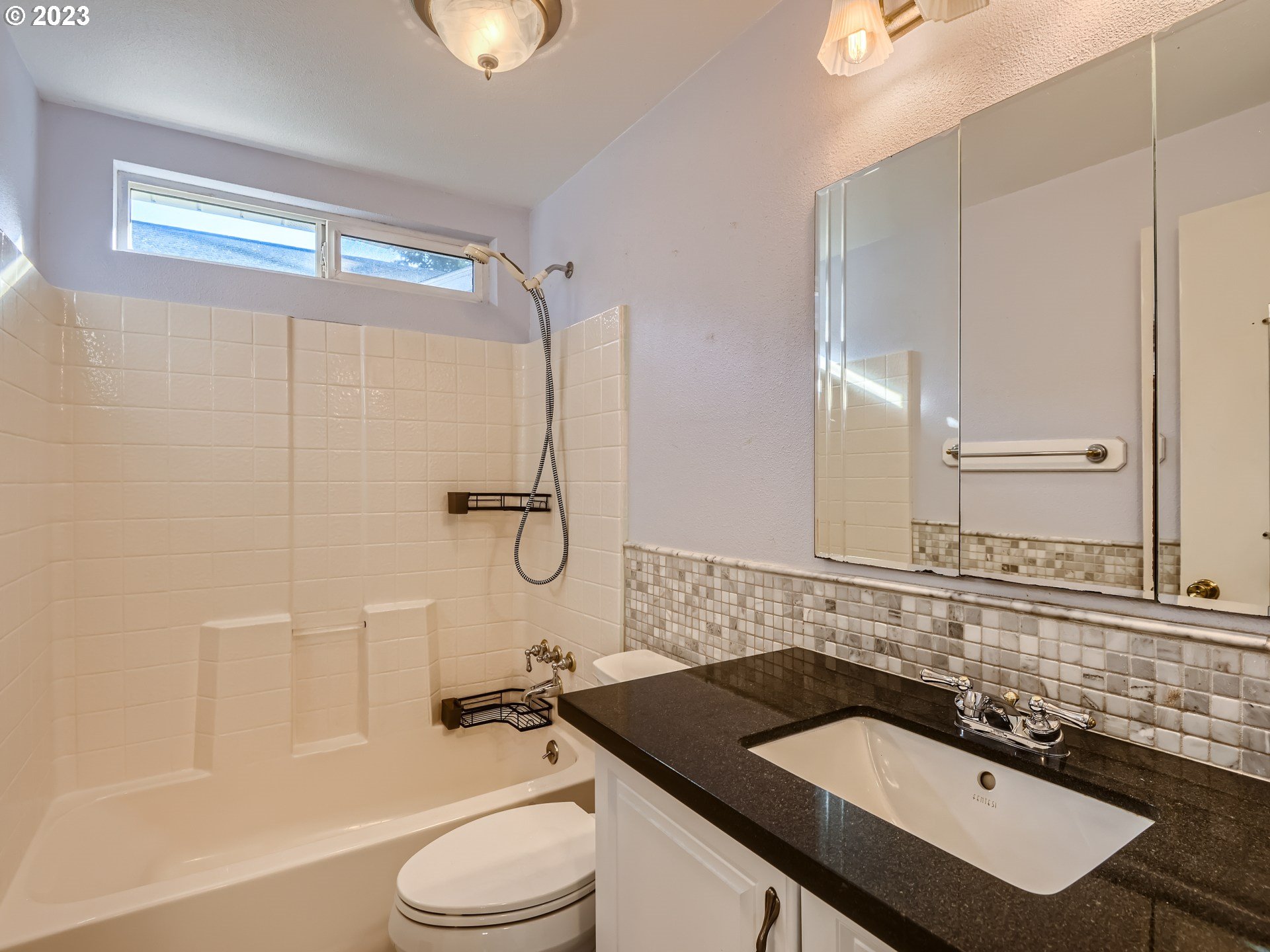 6402 Southeast 57th Avenue Portland, OR 97206 - Photo 17 of 35