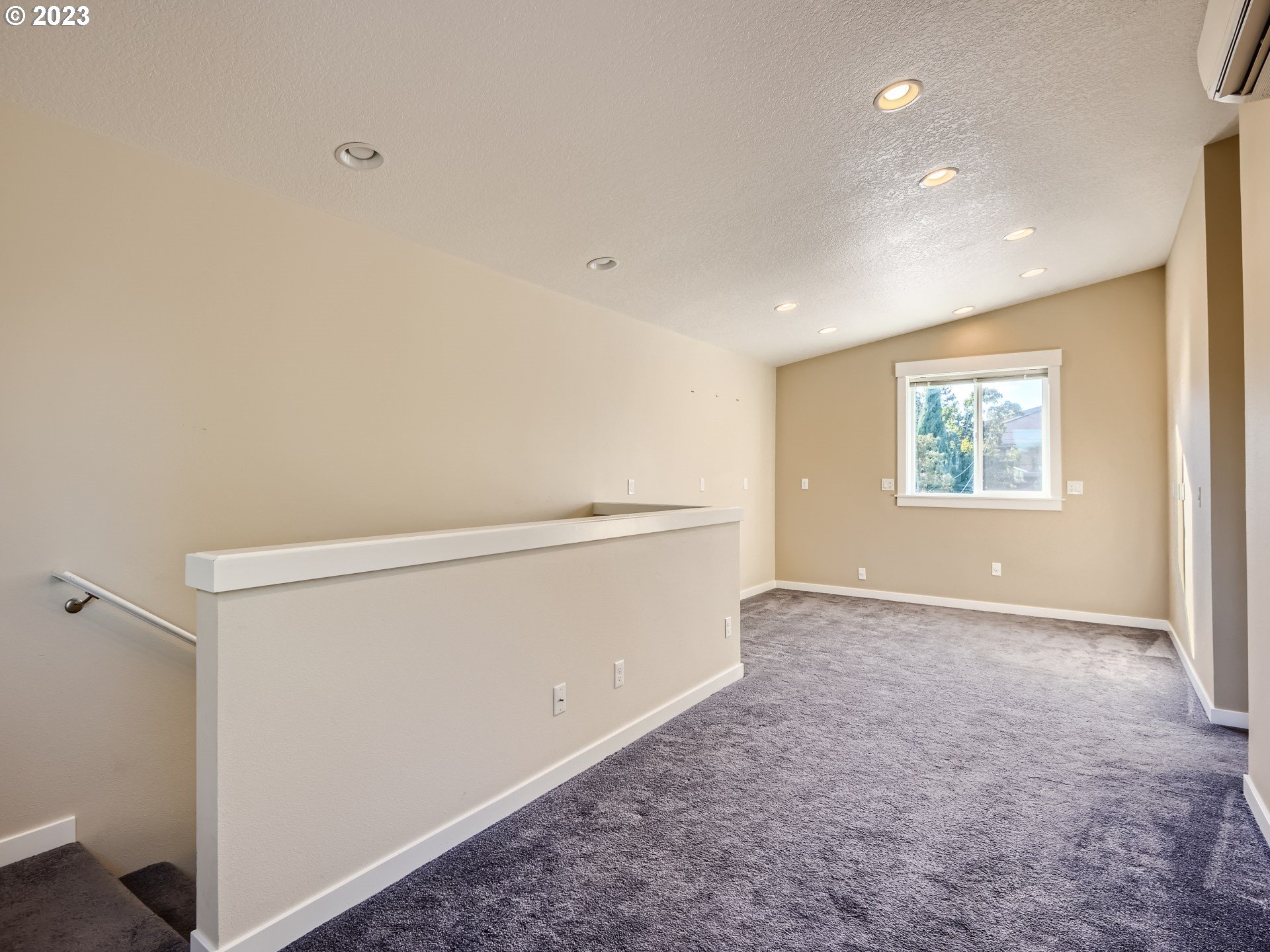 6402 Southeast 57th Avenue Portland, OR 97206 - Photo 18 of 35