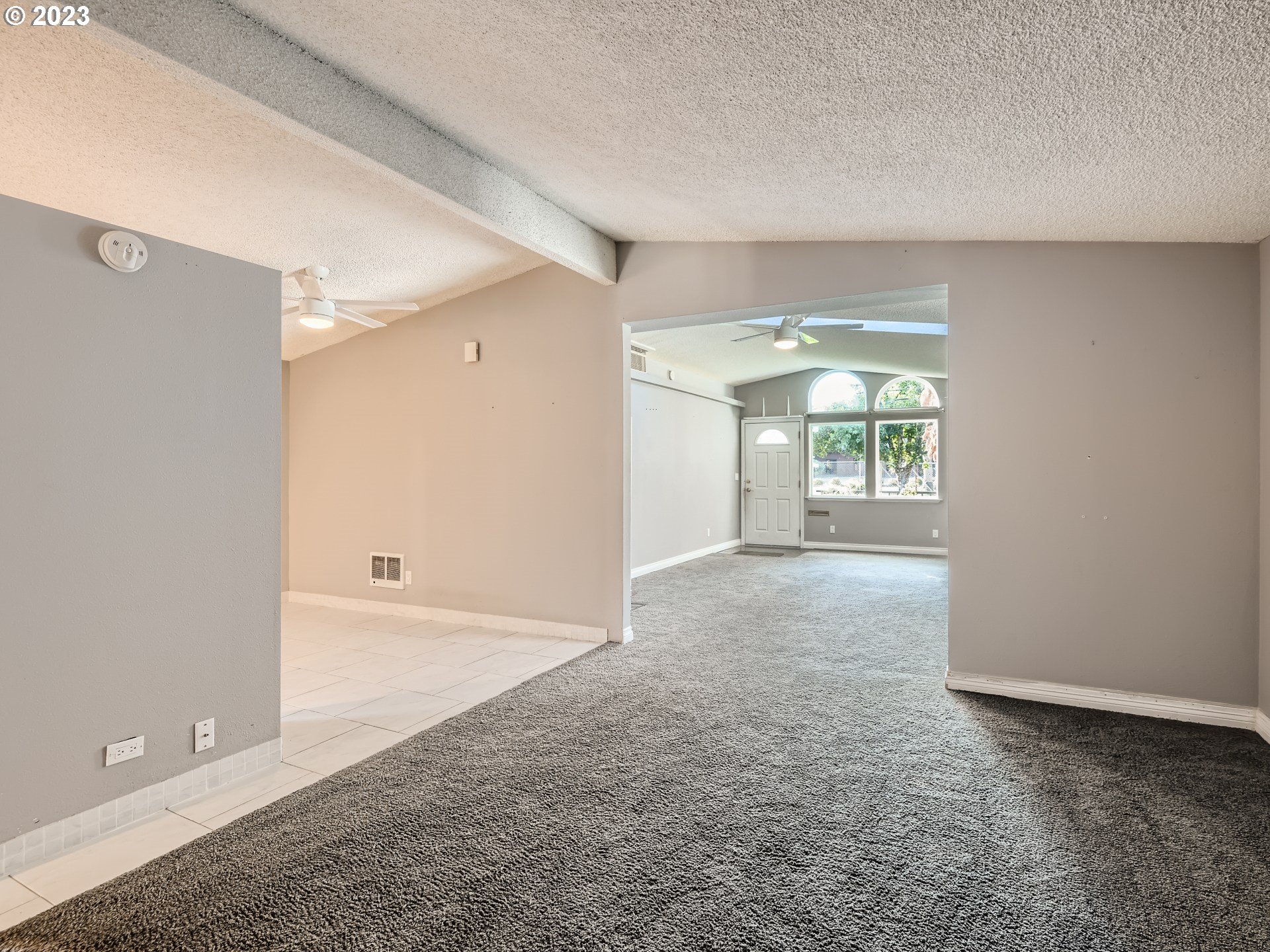 6402 Southeast 57th Avenue Portland, OR 97206 - Photo 9 of 35