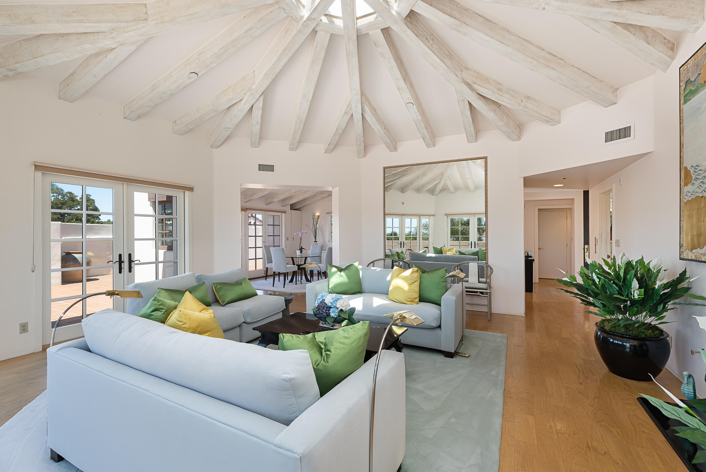 1525 State Street, Unit 306 Santa Barbara, CA 93101 - Photo 5 of 28 Great Room to dining room