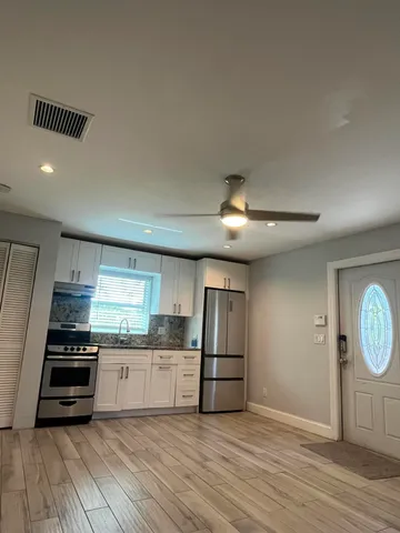 $1,500 | 108 Arthur Court, Boynton Beach, FL 33435