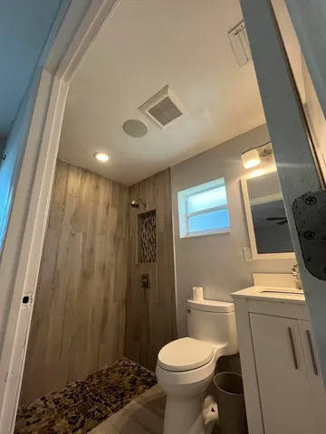 $1,500 | 108 Arthur Court, Boynton Beach, FL 33435