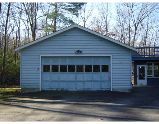 24 Rocky Road Northbridge, MA 01588 - Photo 4 of 10