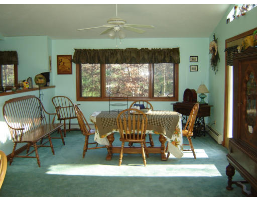 24 Rocky Road Northbridge, MA 01588 - Photo 7 of 10