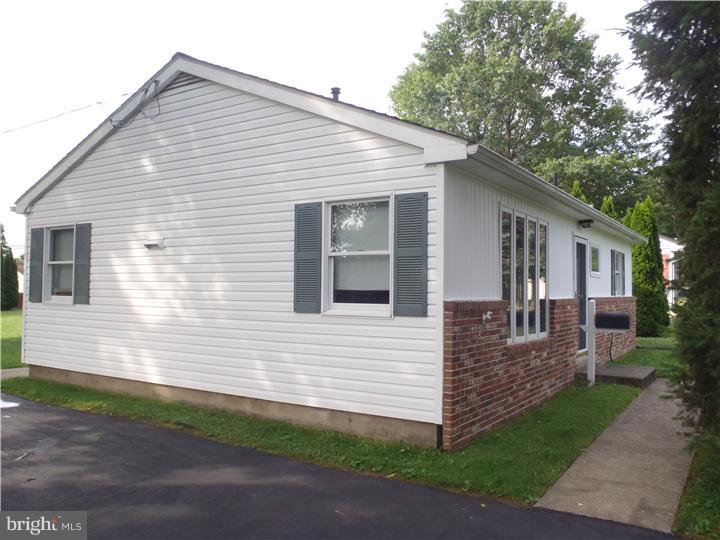 392 Clair Road Southampton, PA 18966 - Photo 6 of 16 Gallery Image 6