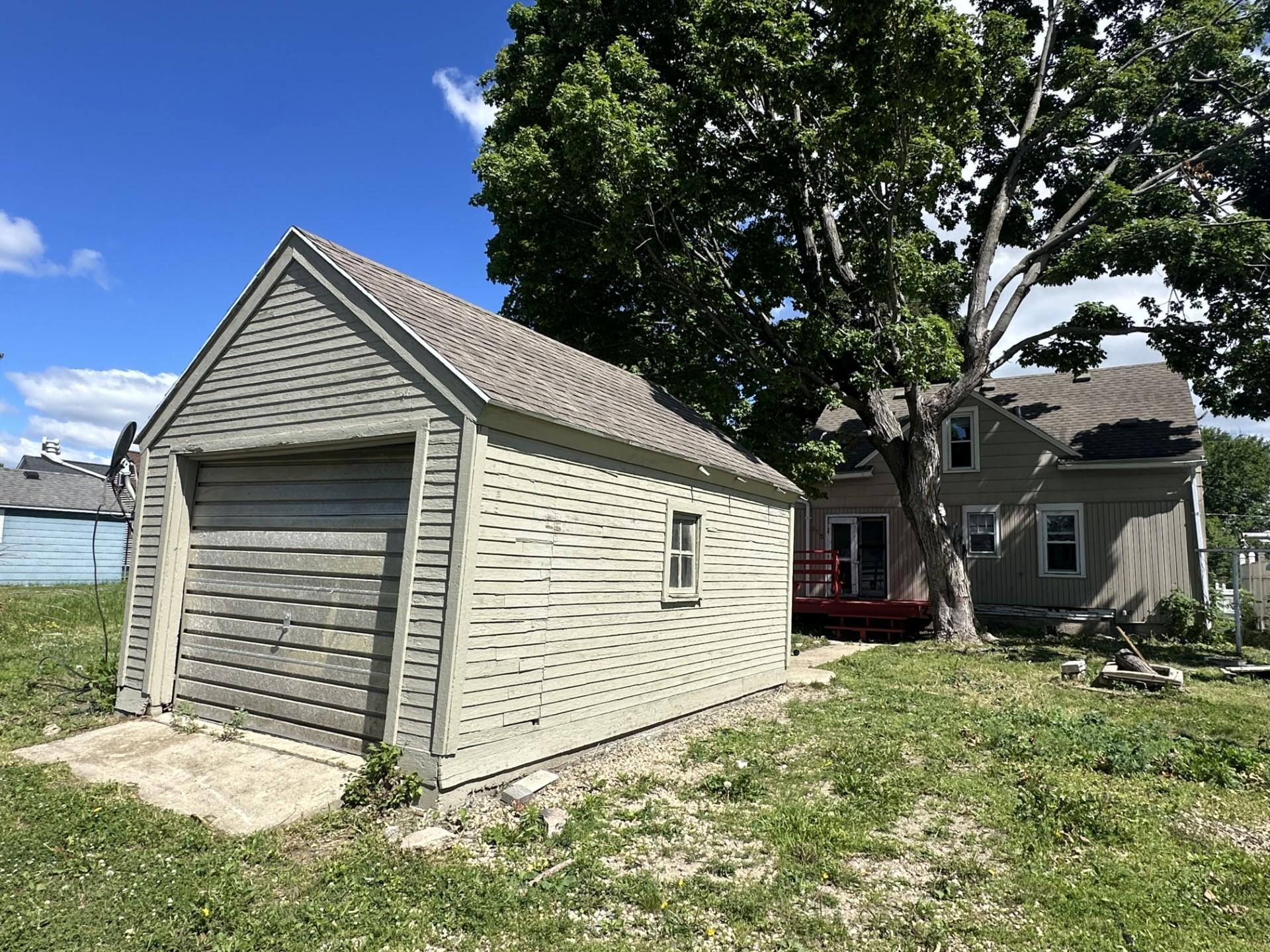 905 9th Avenue Southwest Austin, MN 55912 - Photo 9 of 9