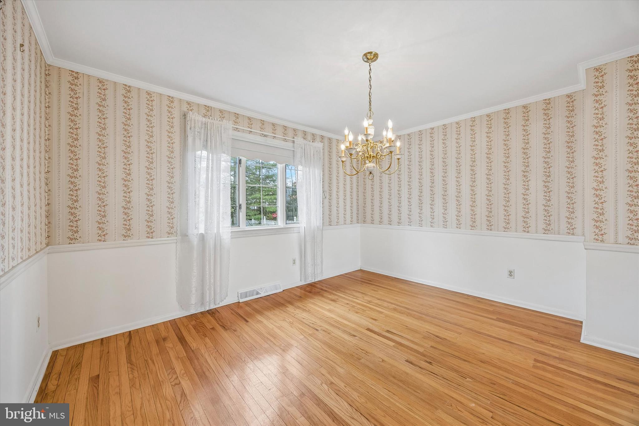 34 White Birch Road Blackwood, NJ 08012 - Photo 12 of 39 backyard views from dining room