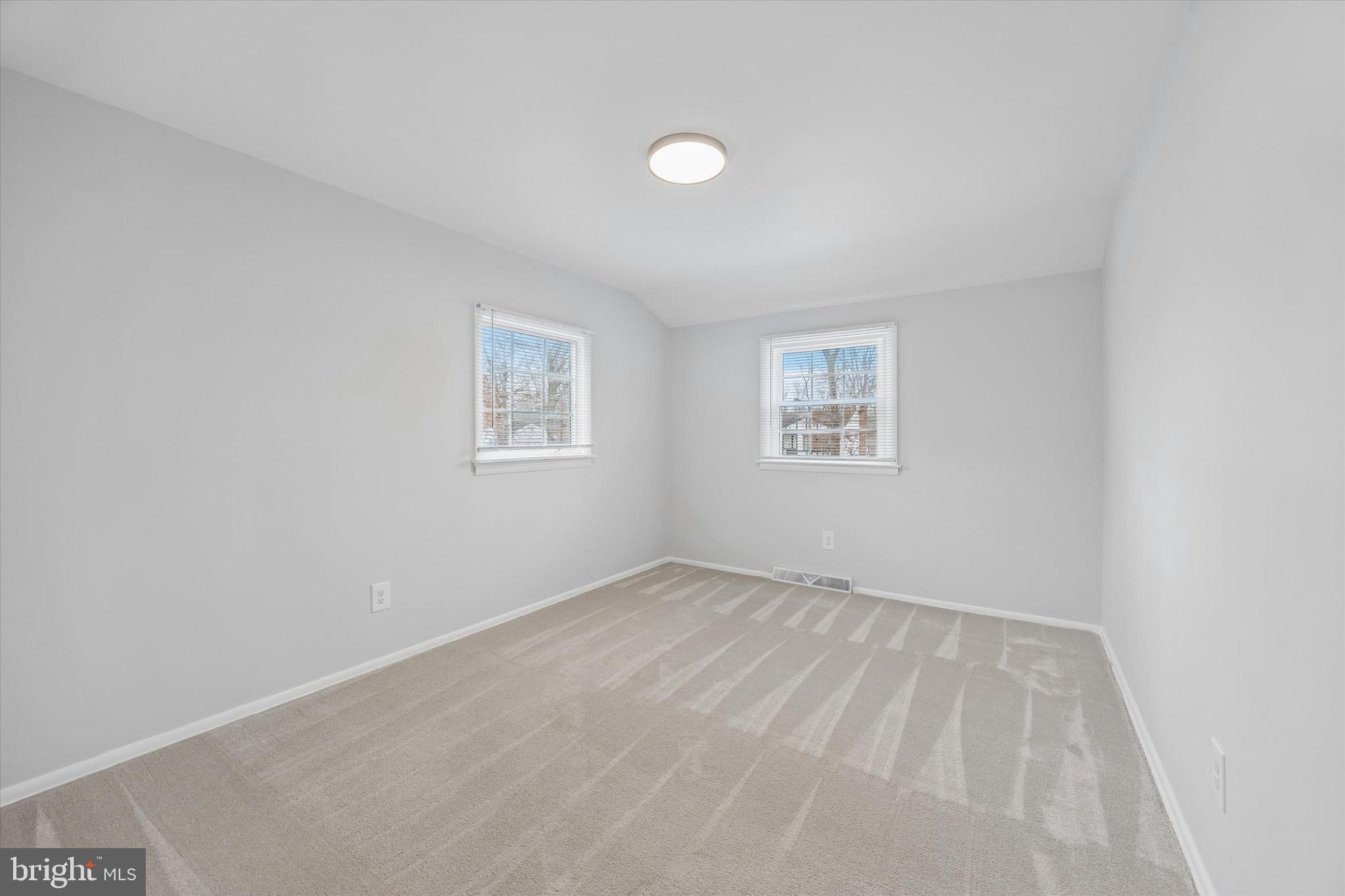 34 White Birch Road Blackwood, NJ 08012 - Photo 28 of 39 4th spacious Bedroom