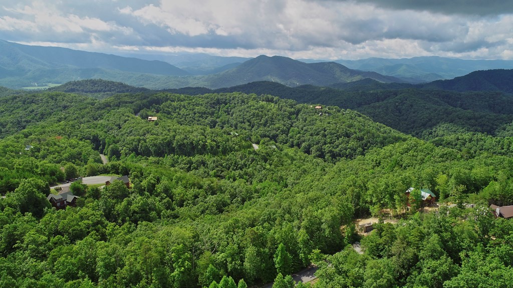 19 Stackstone Road Sevierville, TN 37862 - Photo 14 of 27 Gallery Image 14