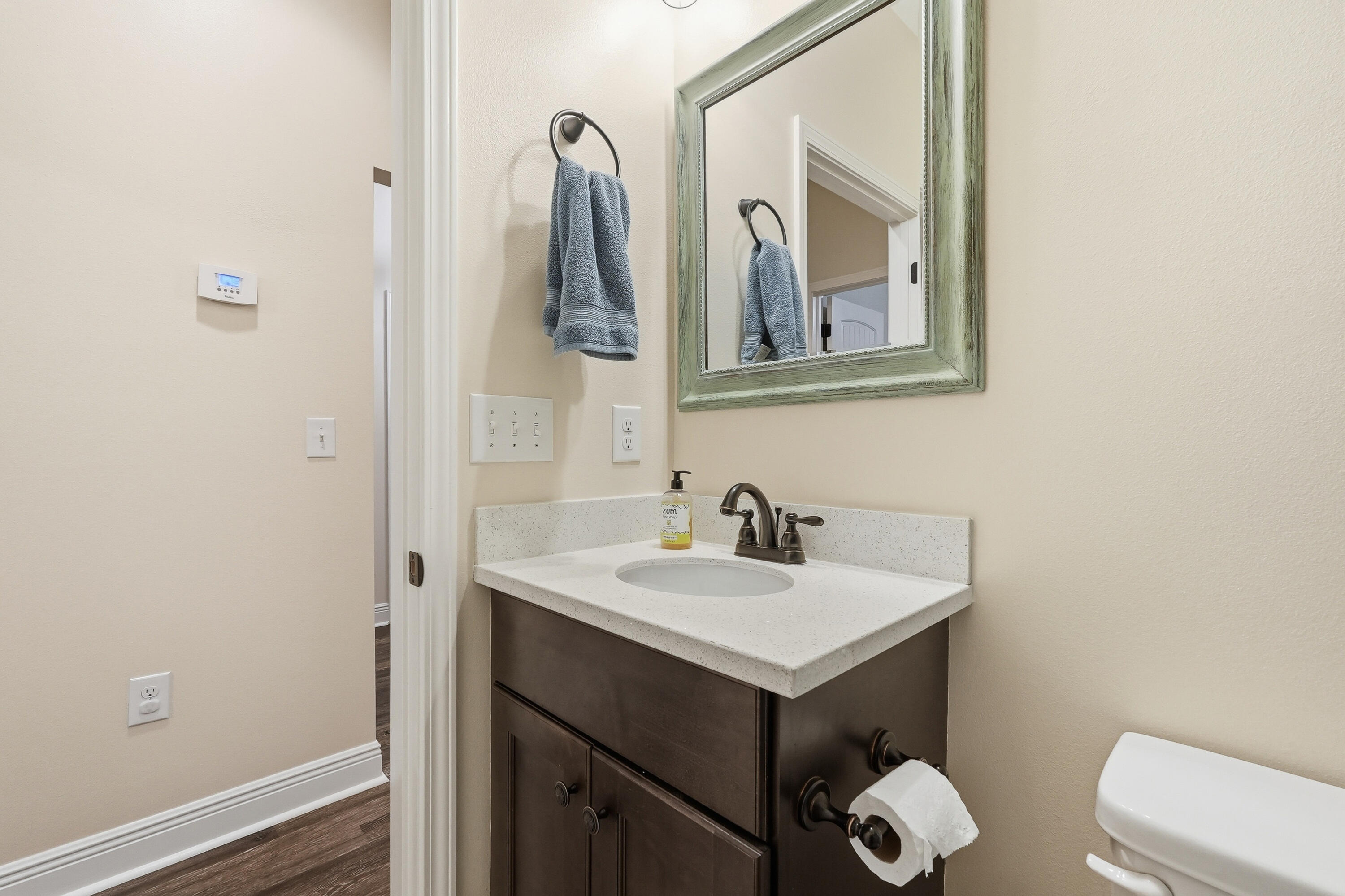 5463 Monterrey Road Crestview, FL 32539 - Photo 47 of 71 5463 monterrey rd interiors-37