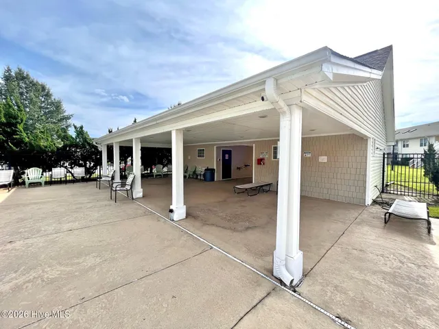 $1,350 | 4619 McClelland Drive, Unit 202, Wilmington, NC 28405