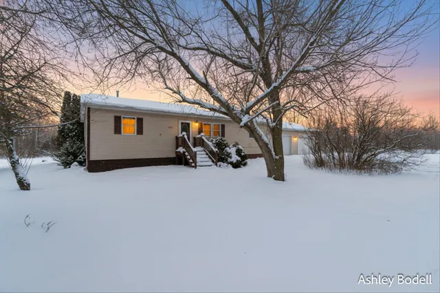 $275,000 | 14151 Shaner Avenue Northeast, Cedar Springs, MI 49319
