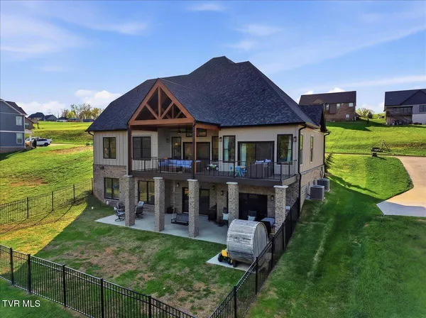 $1,250,000 | 3135 Bridgewater Boulevard, Morristown, TN 37814