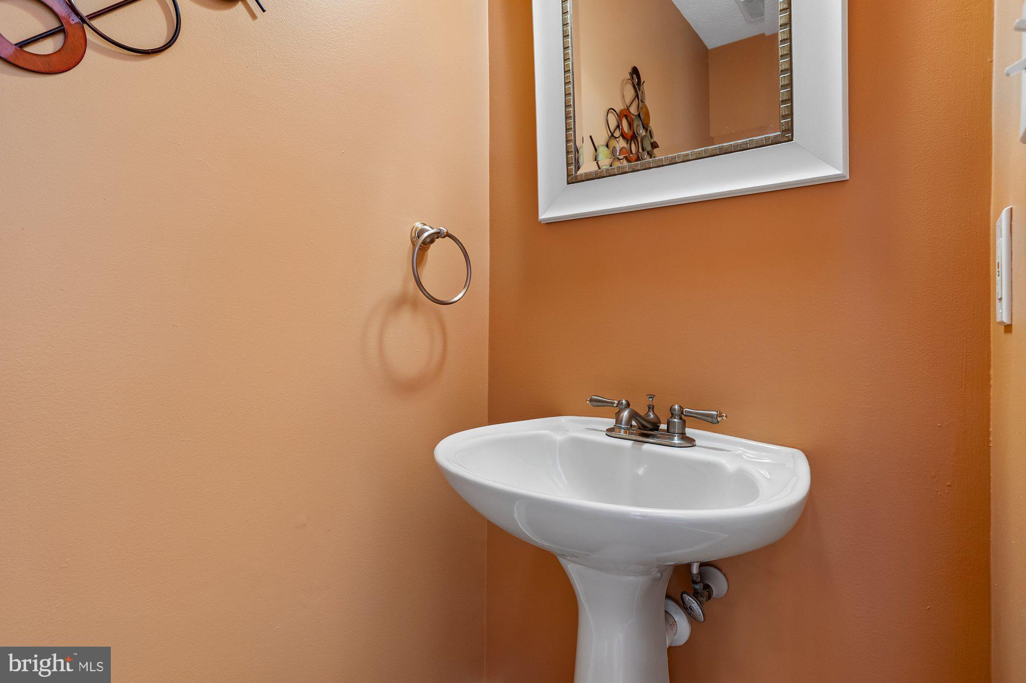 702 Falls Road Parkton, MD 21120 - Photo 13 of 67 Powder Room