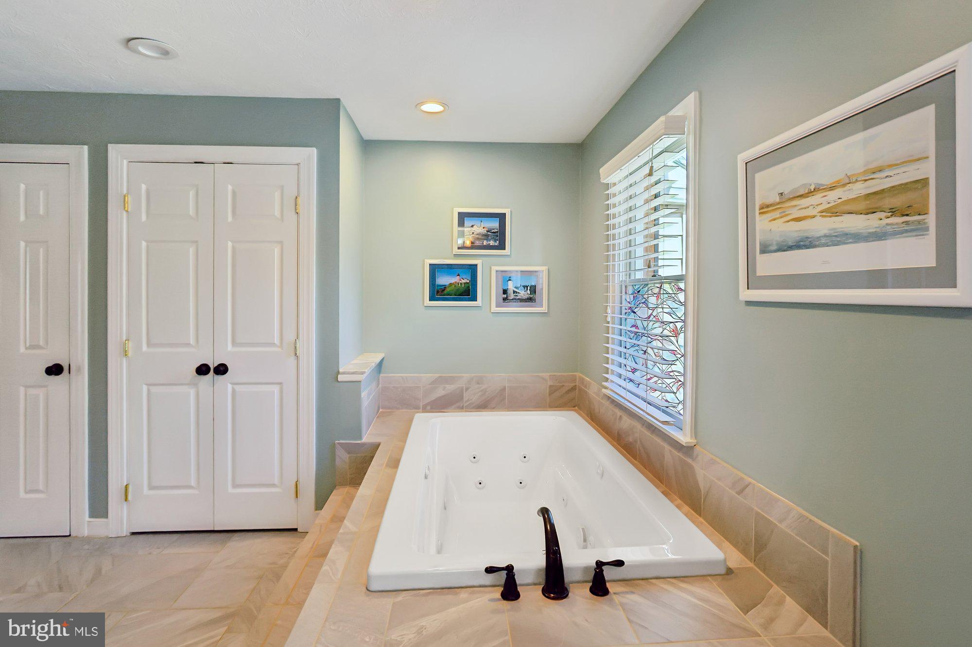 702 Falls Road Parkton, MD 21120 - Photo 26 of 67 Primary Bath