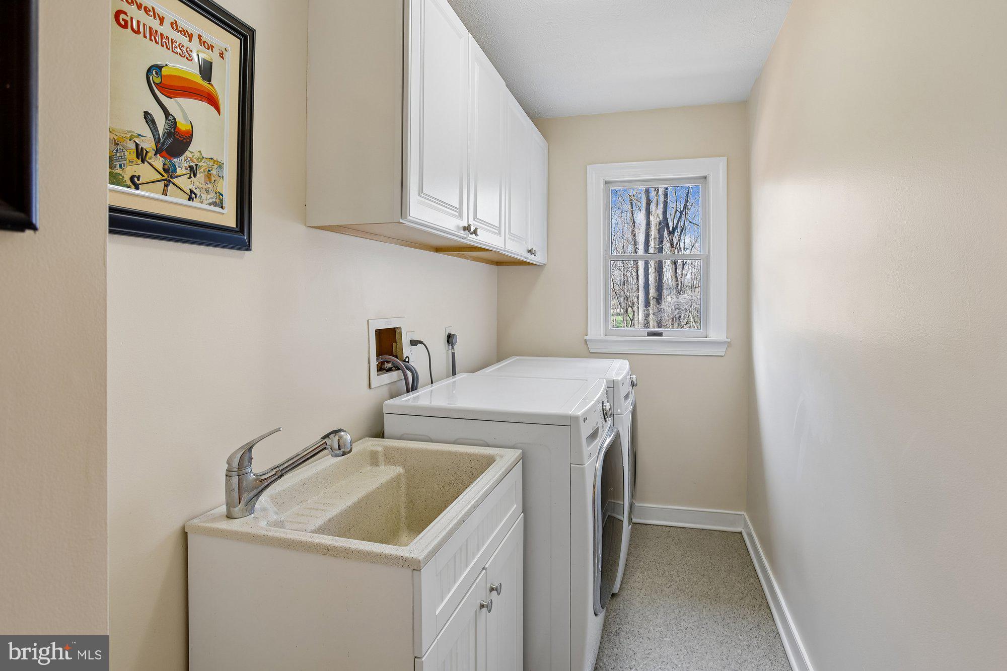702 Falls Road Parkton, MD 21120 - Photo 28 of 67 Laundry