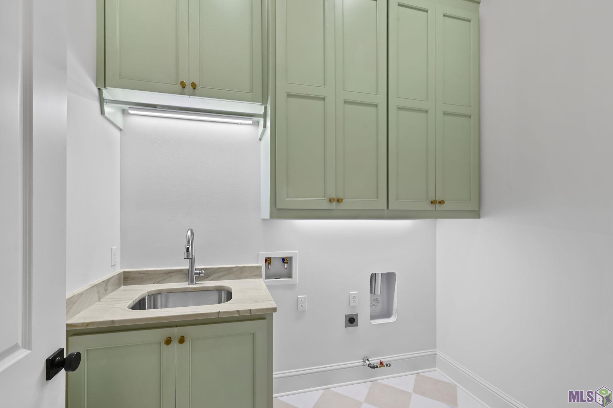 1752 Ville Marie Street Baton Rouge, LA 70808 - Photo 26 of 52 Laundry room