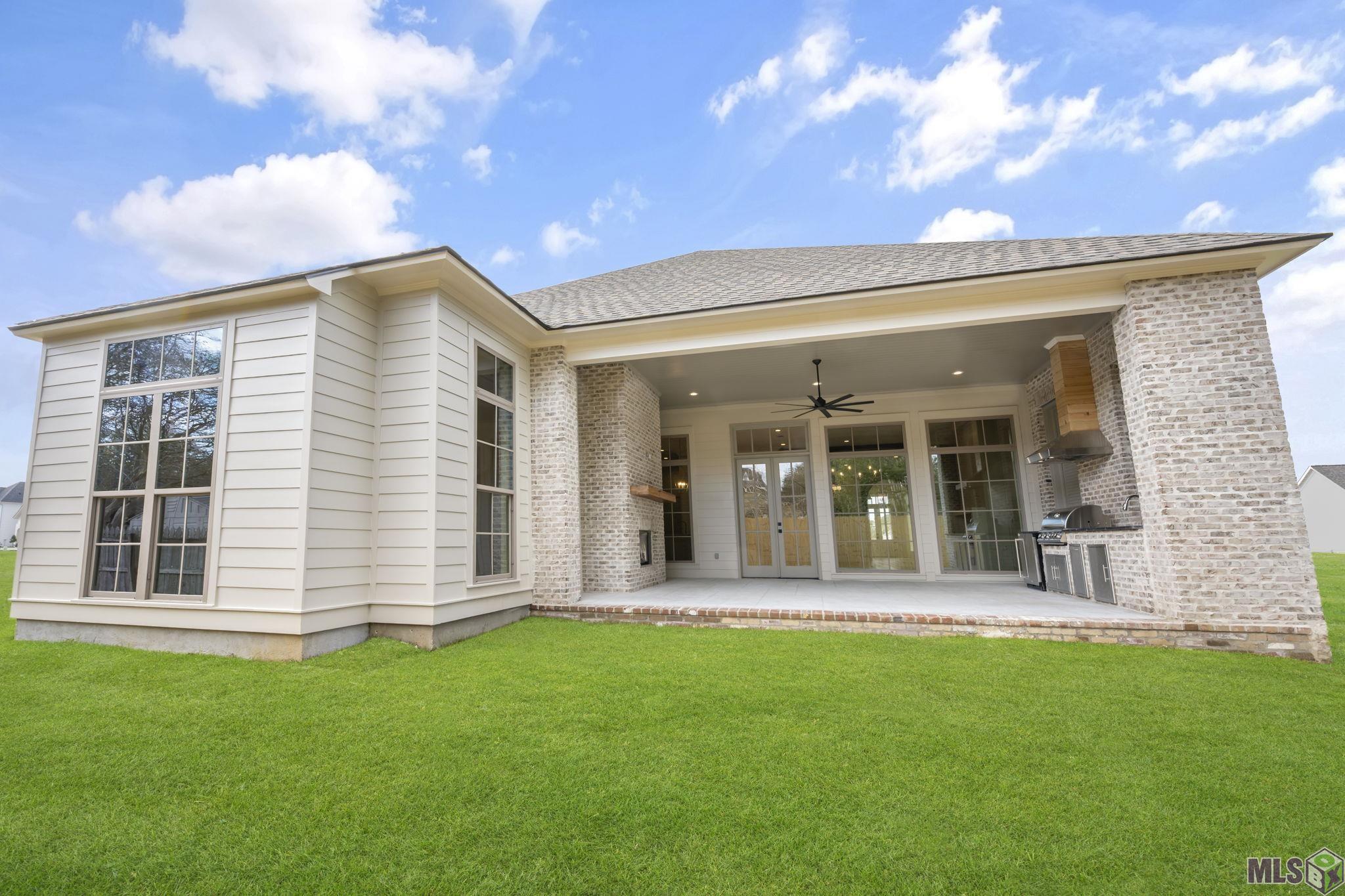 1752 Ville Marie Street Baton Rouge, LA 70808 - Photo 42 of 46 Rear exterior view