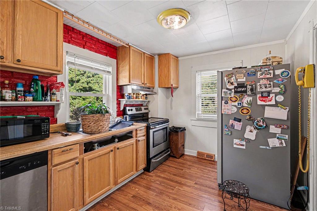 305 Walkertown Guthrie Road Winston-Salem, NC 27101 - Photo 16 of 31