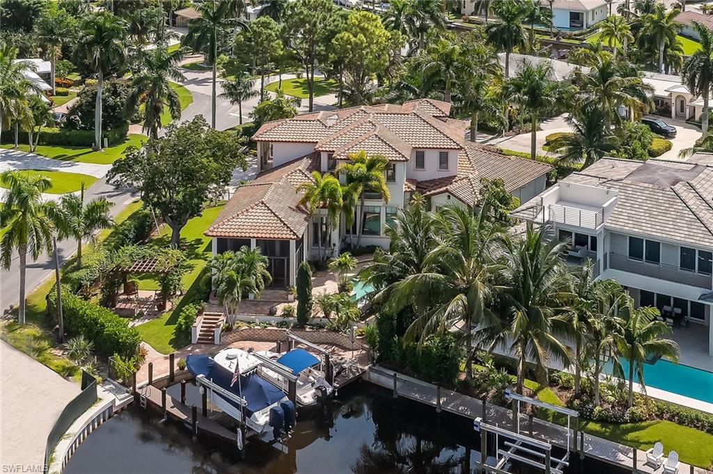 1801 Kingfish Road Naples, FL 34102 - Photo 2 of 35