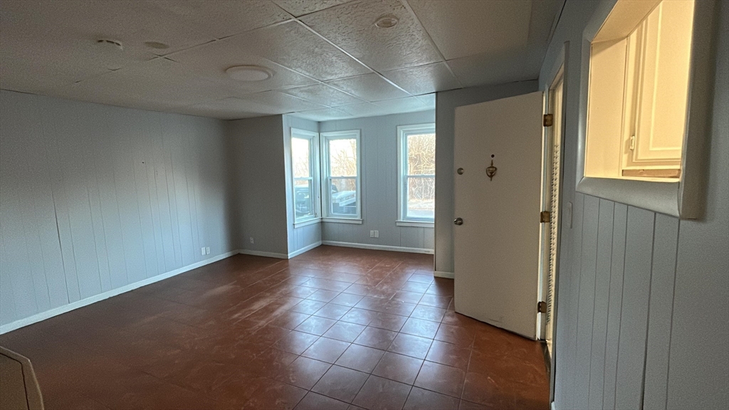 15 Hargraves Street, Unit 1 Fall River, MA 02723 - Photo 1 of 7