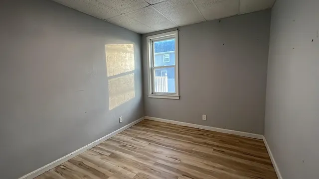 $1,725 | 15 Hargraves Street, Unit 1, Fall River, MA 02723