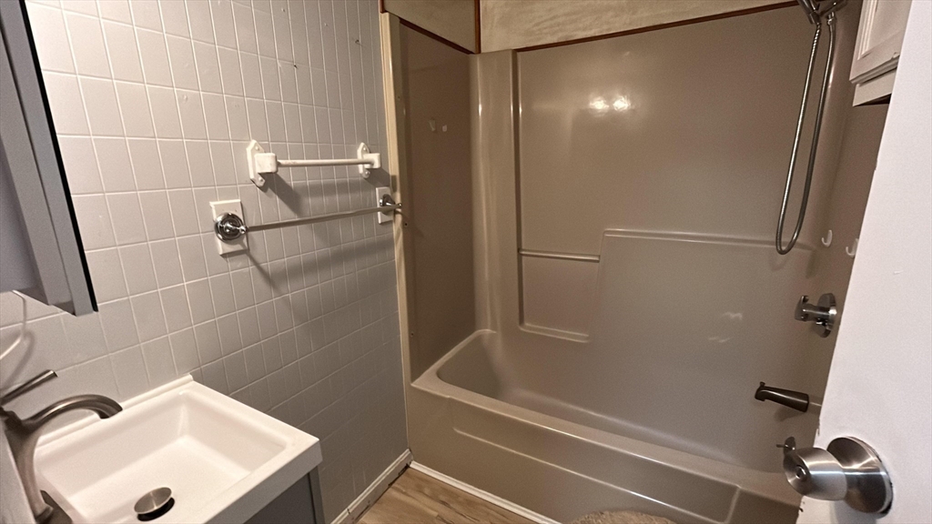 15 Hargraves Street, Unit 1 Fall River, MA 02723 - Photo 6 of 7