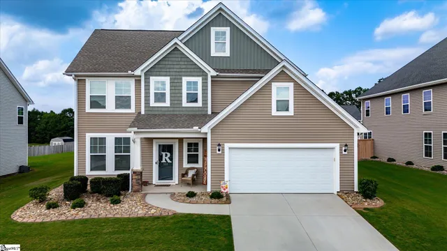 $392,500 | 320 Valley Oak Drive, Belton, SC 29627