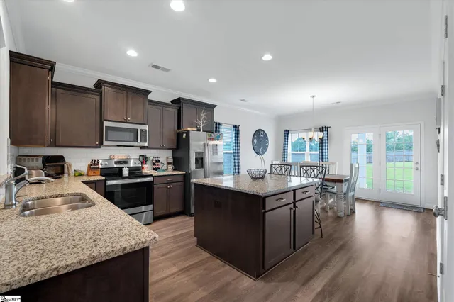 $392,500 | 320 Valley Oak Drive, Belton, SC 29627