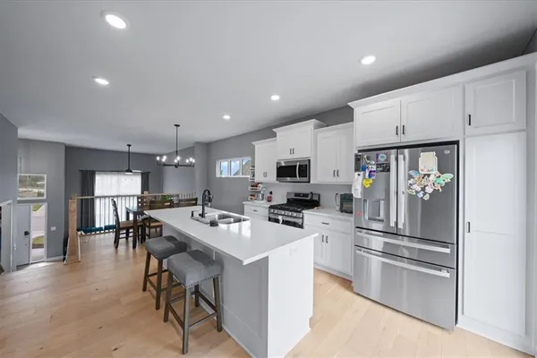 $462,000 | 16083 Ryan Circle, Parkville, MO 64152