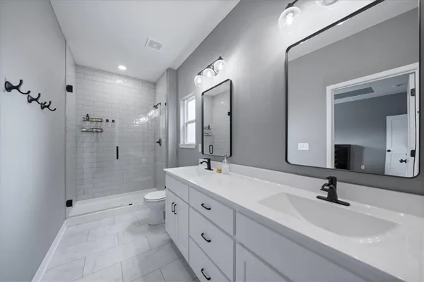 $462,000 | 16083 Ryan Circle, Parkville, MO 64152