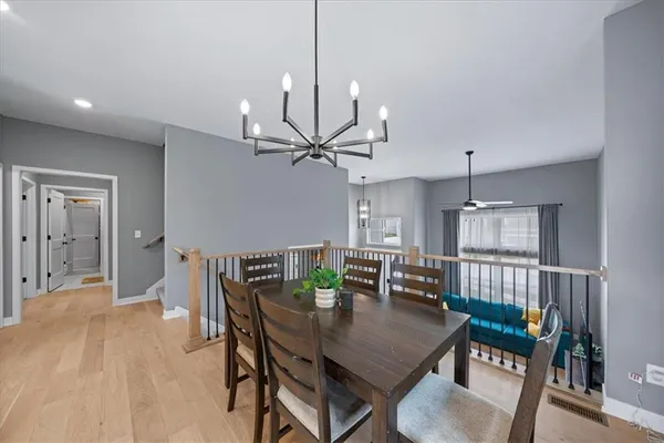 $462,000 | 16083 Ryan Circle, Parkville, MO 64152