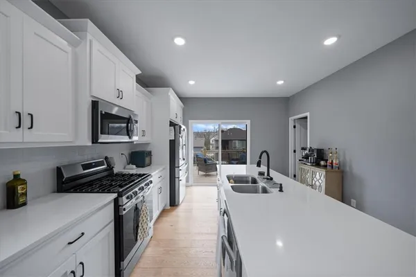 $462,000 | 16083 Ryan Circle, Parkville, MO 64152