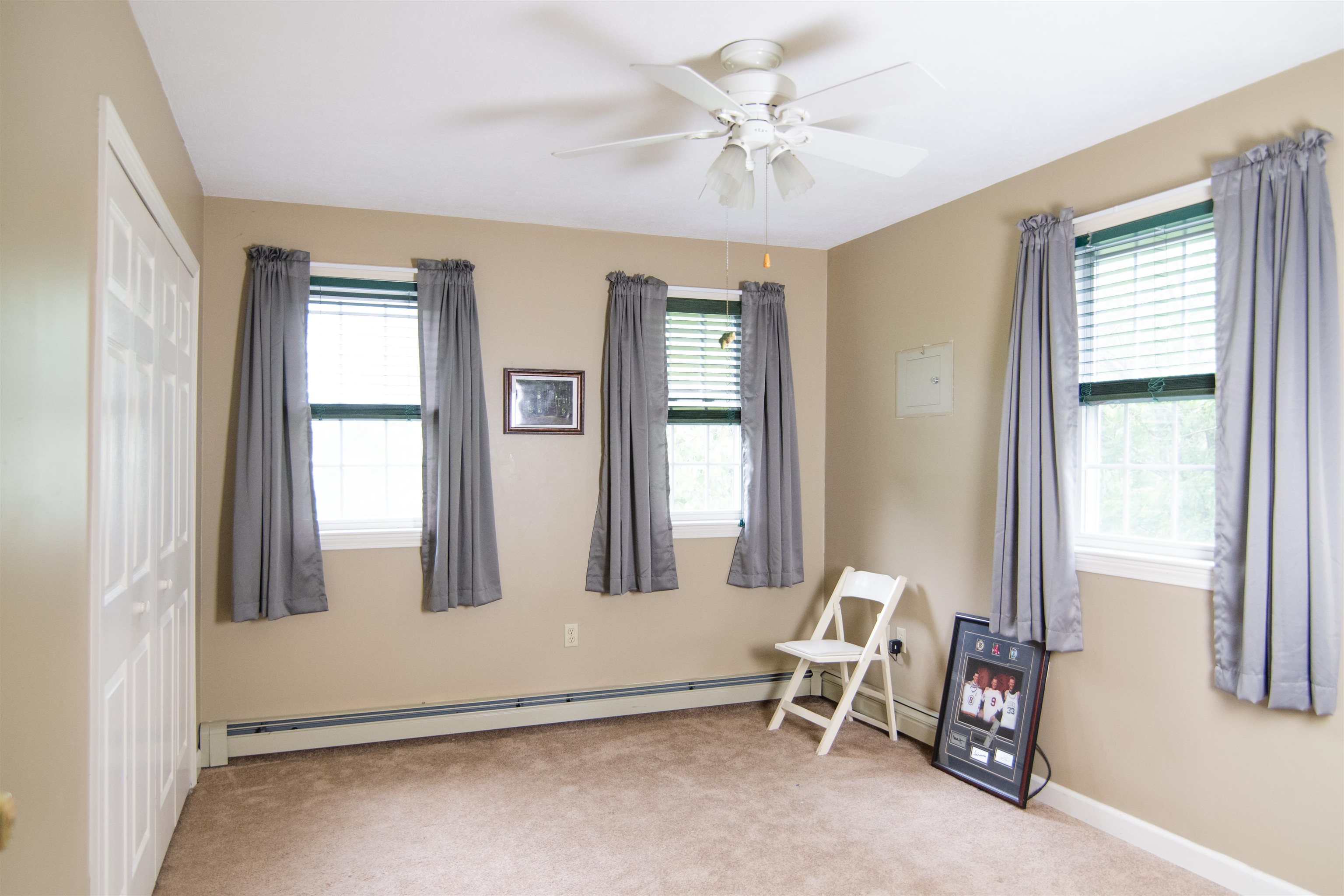 338 Lucas Road Manchester, NH 03109 - Photo 19 of 36