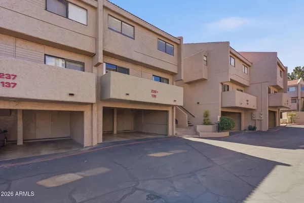 $399,900 | 1207 East Northshore Drive, Unit 136, Tempe, AZ 85283